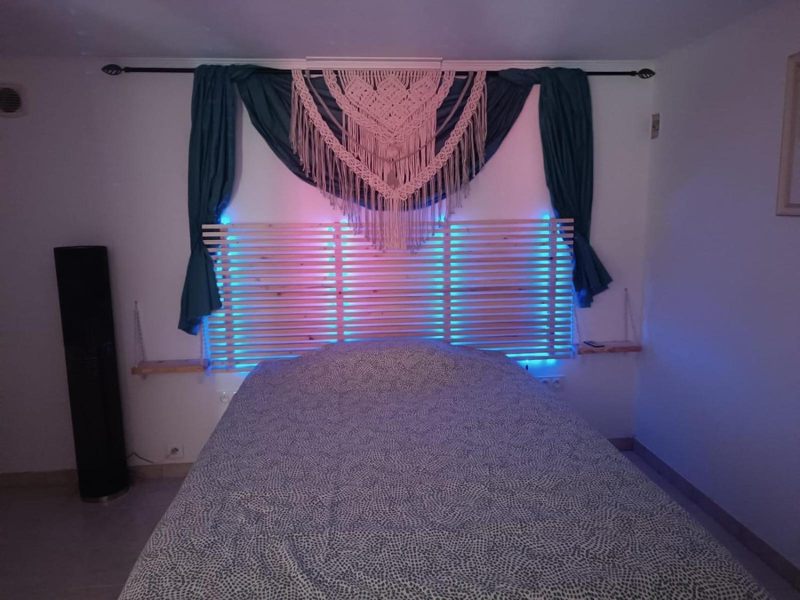 Chateaudouble : Appartement Au Calme ภายนอก รูปภาพ